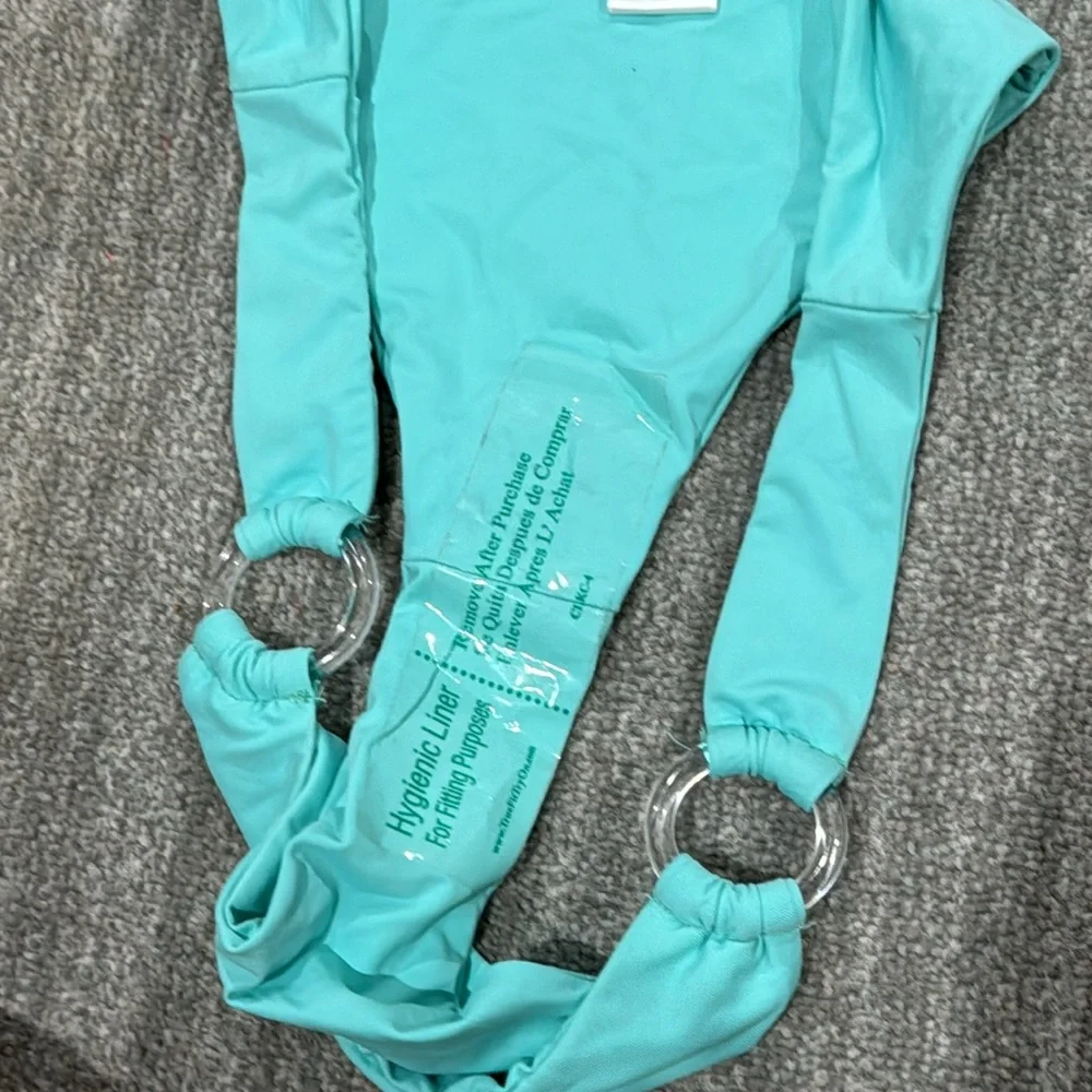 Turquoise Bikini - Picture 8 of 10